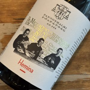 2022 Pannonhalmi Hemina Red